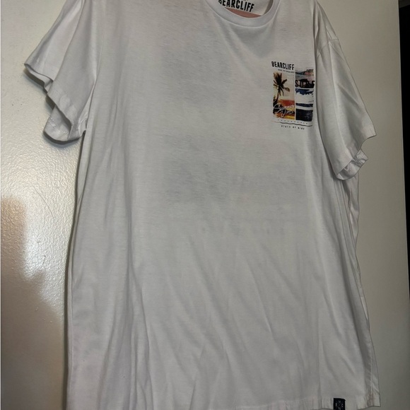 bearcliff Tops - White Graphic T-Shirt